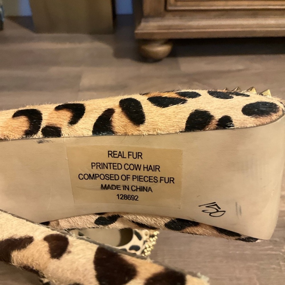 Steve Madden cheetah print cow hair heels with studded toes, 7, NWT! - Picture 6 of 9